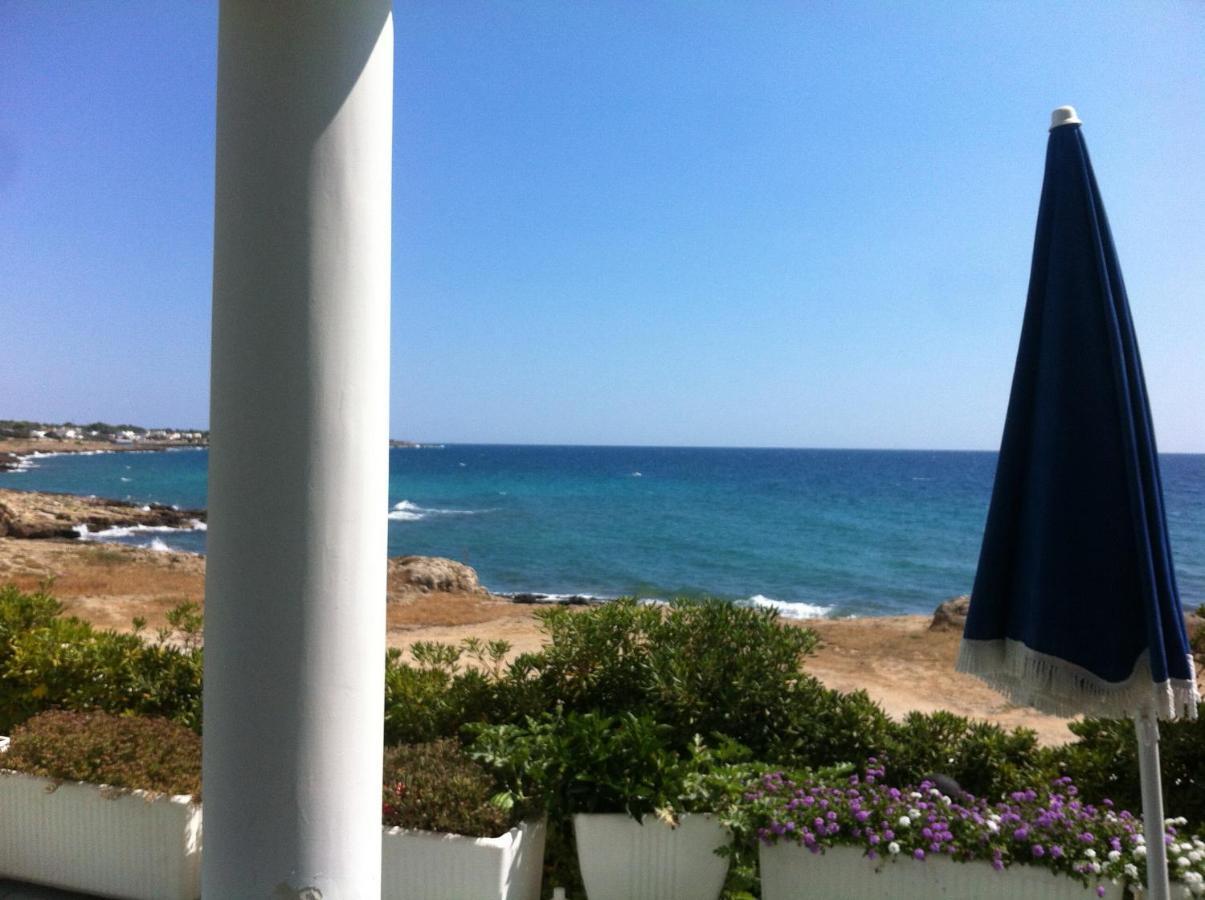 הוילה מרינה די מנקוורסה Casa Direttamente Sul Mare 1 מראה חיצוני תמונה